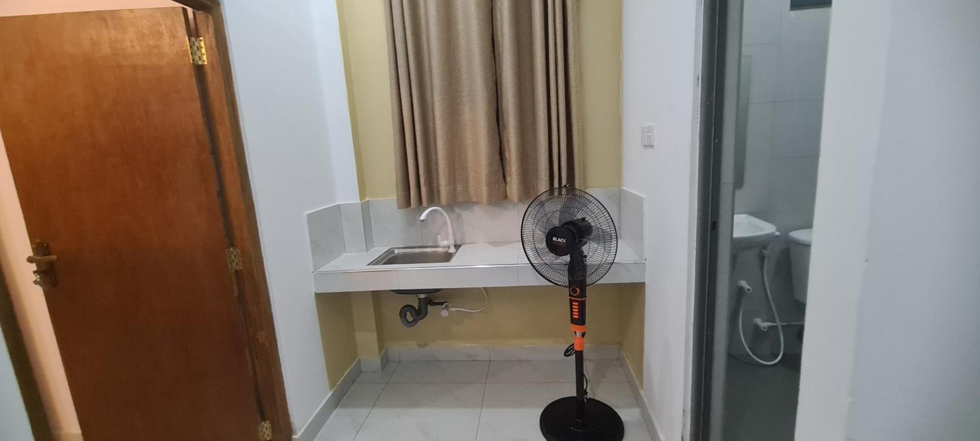 Ceylon Lodge - Airport Transit Hostel เนกอมโบ ภายนอก รูปภาพ