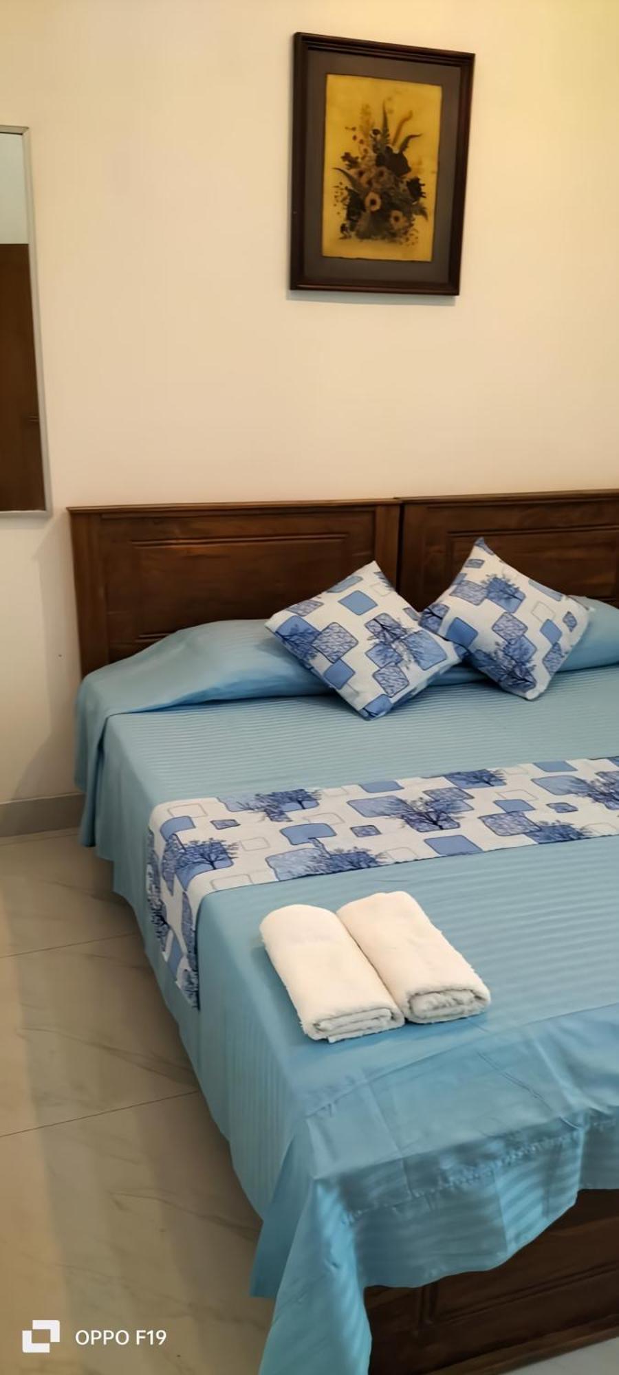 Ceylon Lodge - Airport Transit Hostel เนกอมโบ ภายนอก รูปภาพ